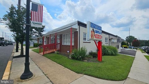 Corner Lot Medical Office Suite