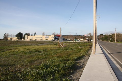 Commercial Lot in Fortuna, CA