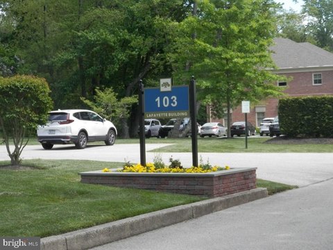 Chesley Office Complex Space