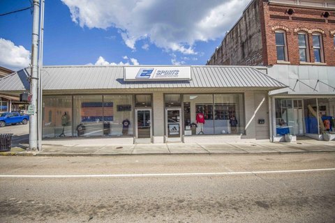 Harriman Retail Property For Sale