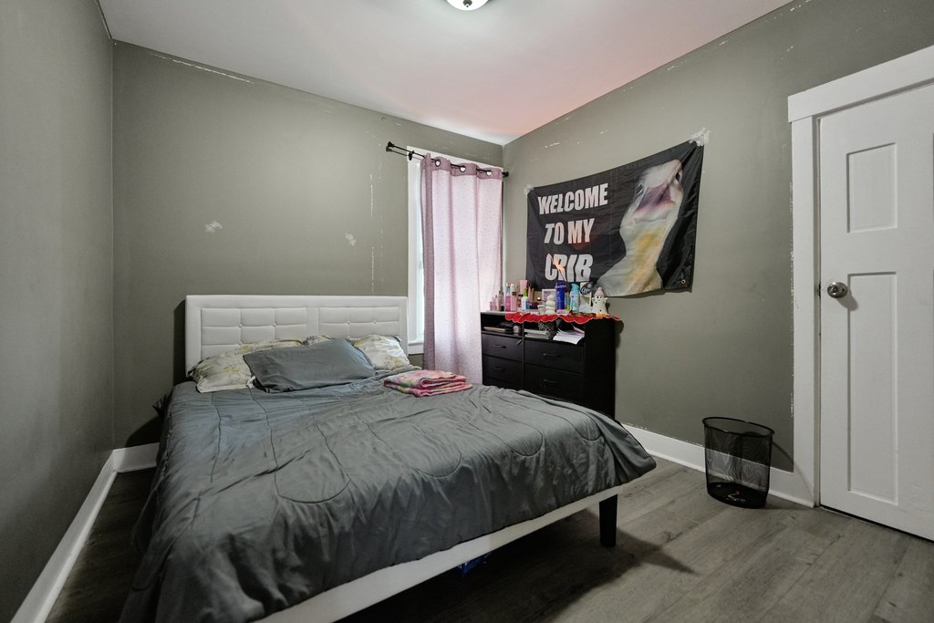 Picture 7