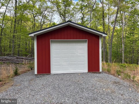 Land, MATHIAS, WV