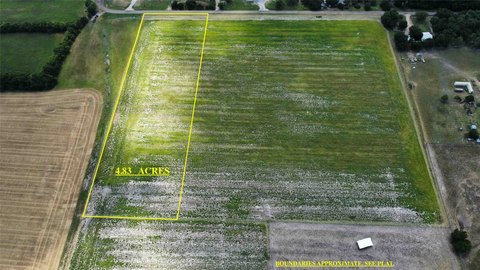 4.83 Acres Near Commerce, TX