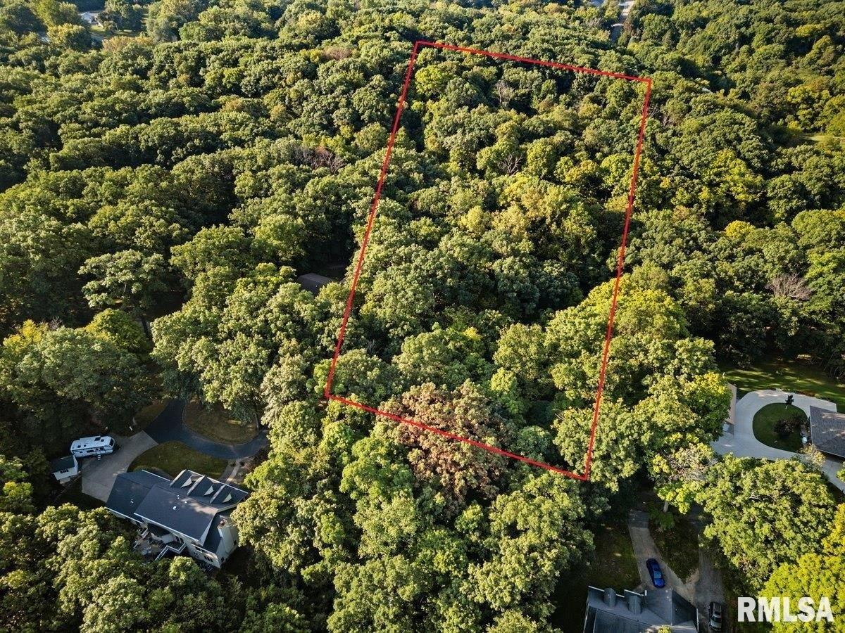 Wooded Lot in Germantown Hills
