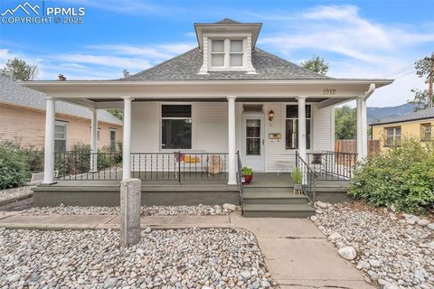 Mixed-Use Property in Old Colorado