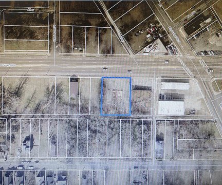 Vacant Land on Busy Street