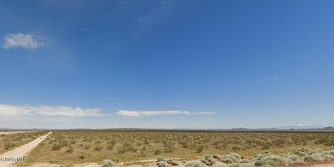 Mojave Land Near Airspace
