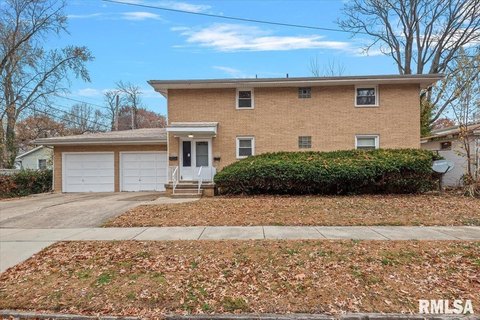 Income-Producing Duplex Near Downtown
