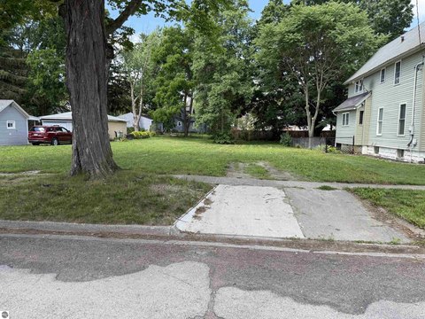LAND - Owosso, MI