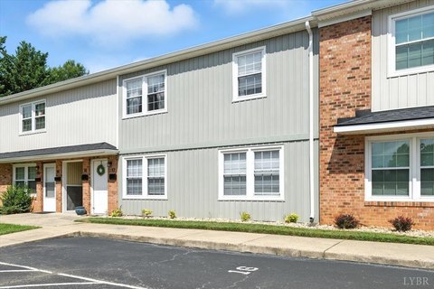 Updated Townhomes in Lynchburg