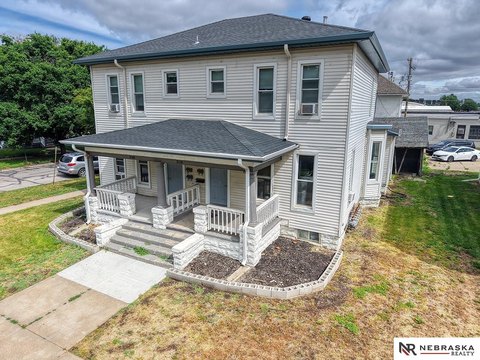 6-Unit Multifamily Property with Studios