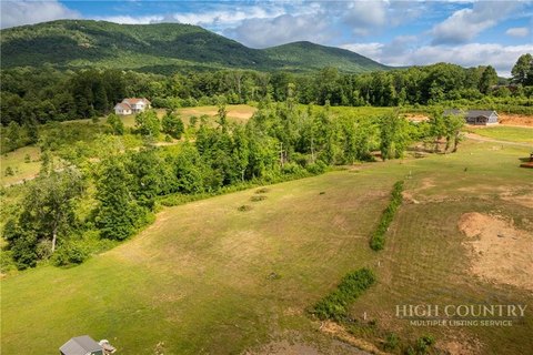 LAND - Fleetwood, NC