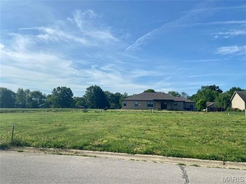 Residential Lot in Trenton, Illinois