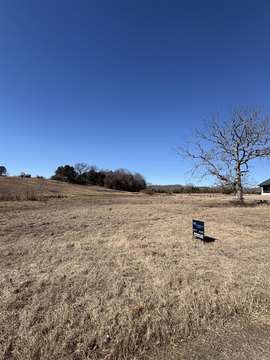 Residential Land in Highland Hills