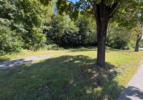 Land, Clinton, MA