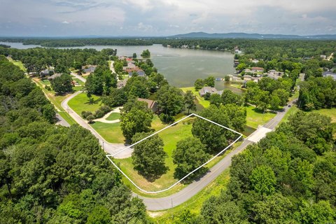 Waterfront Land in Oak Shores