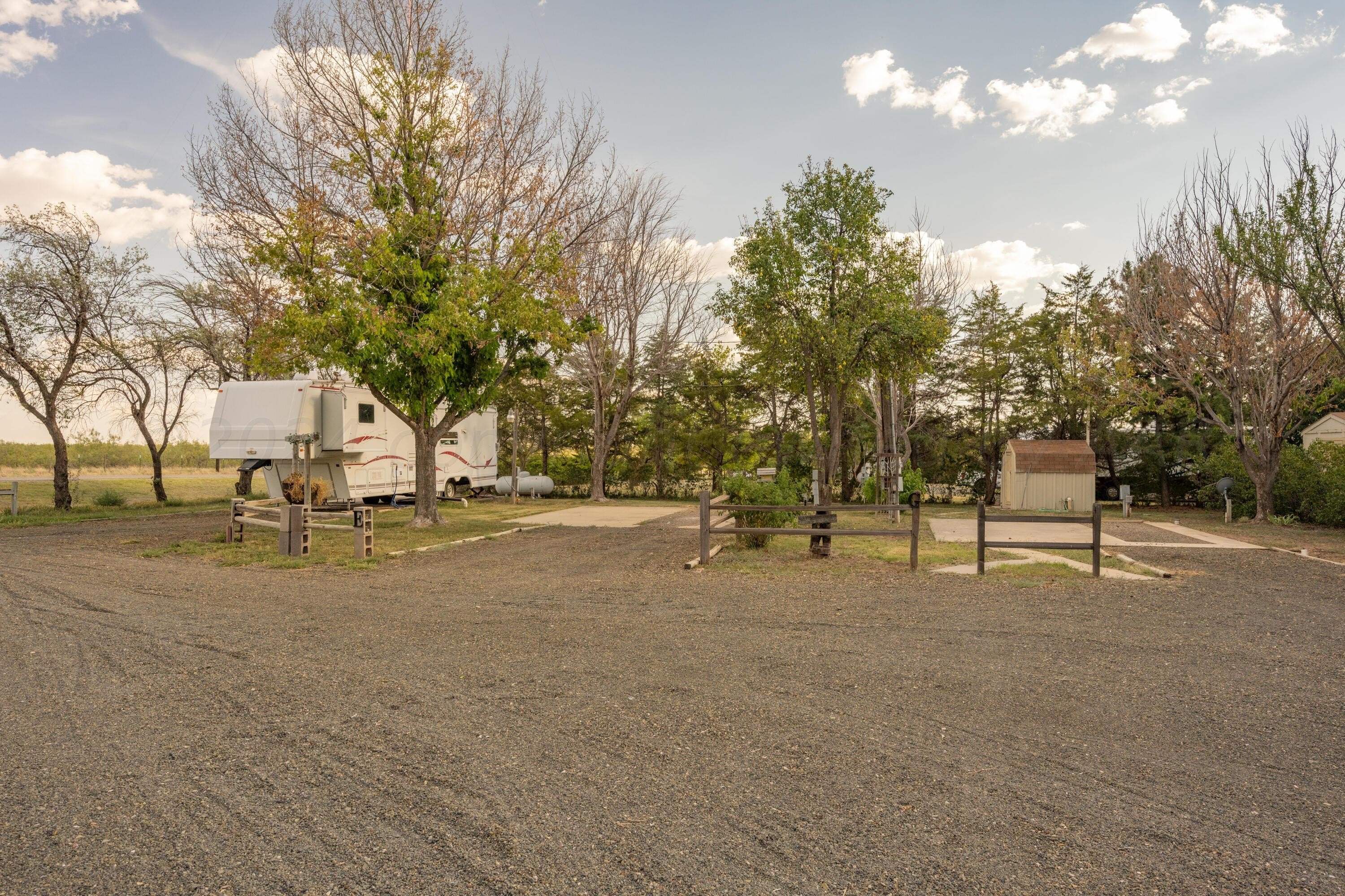 Well-Maintained Mobile Home Park