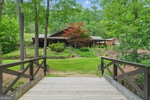 Versatile Lodge on Scenic Acres