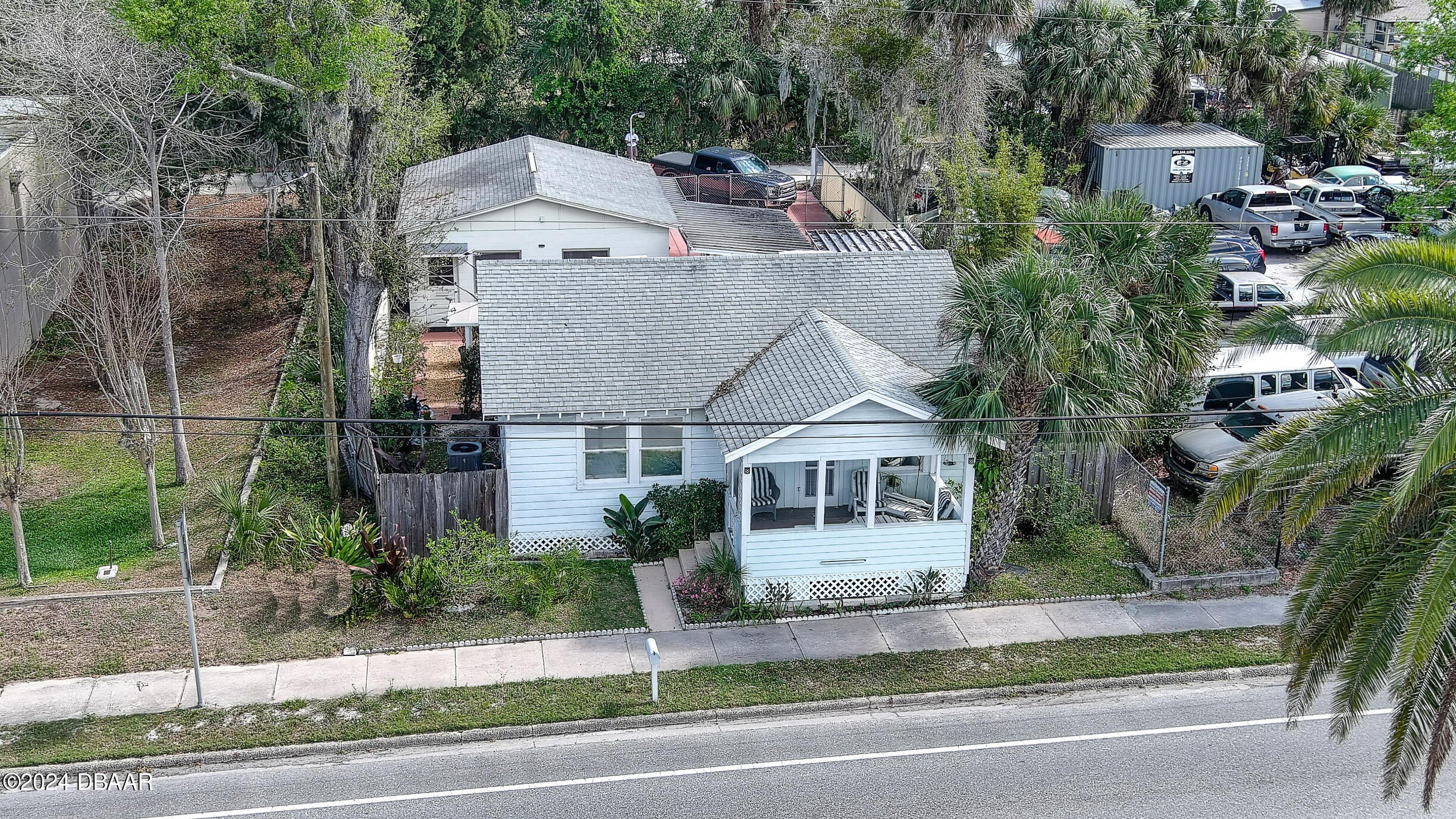 Versatile Mixed-Use Property in Smyrna