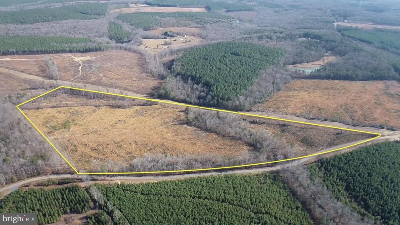 35 Acres in Kents Store