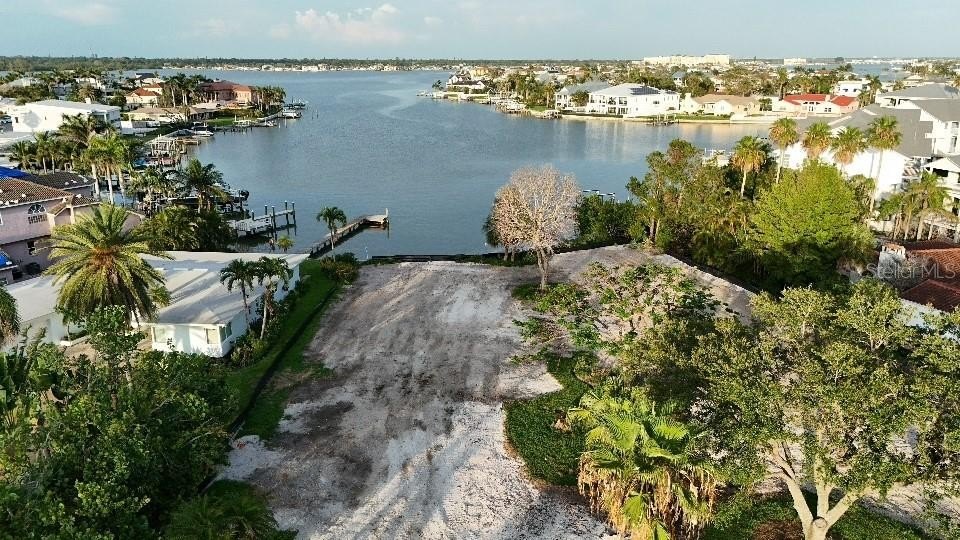Waterfront Land in North Redington
