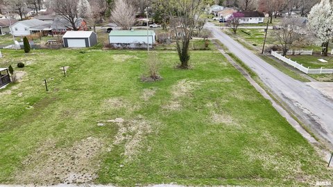 Spacious Corner Property in Frankfort