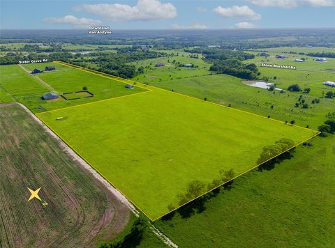 Equestrian Property with Training Arena
