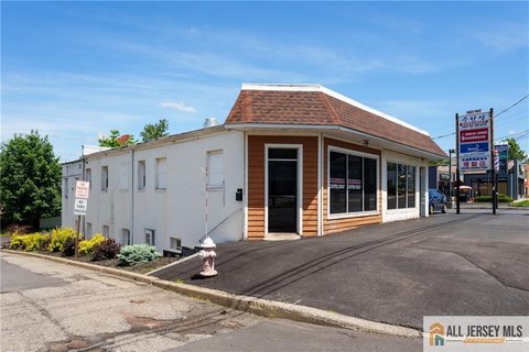 Edison Commercial Space For Sale