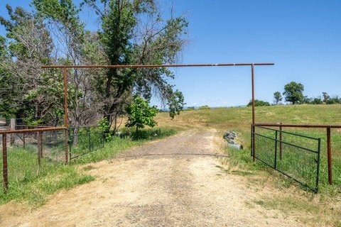 LAND - Anderson, CA