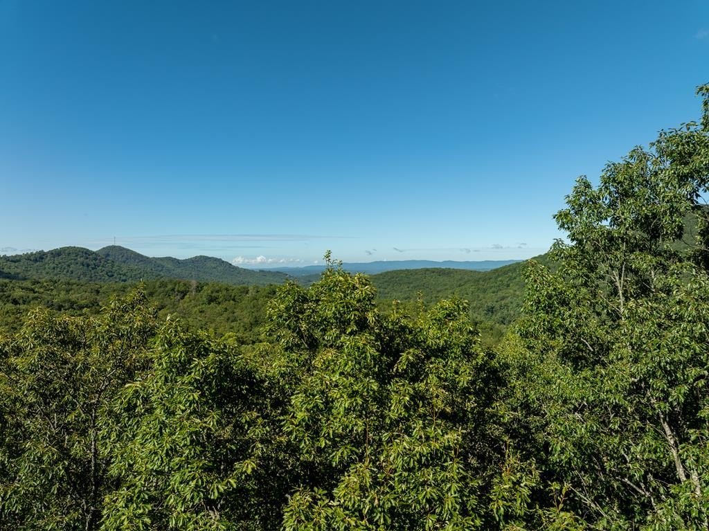5.18 Acre Lot in Ellijay