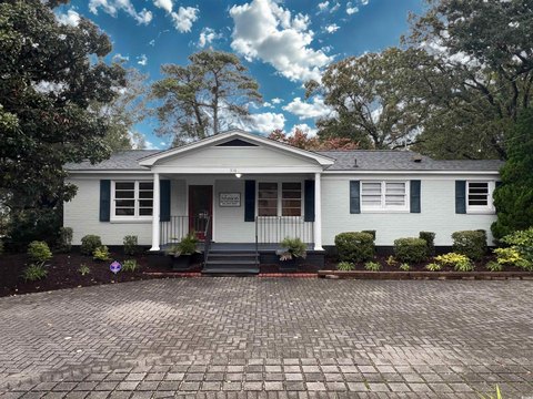 Free Standing Office Building For Lease