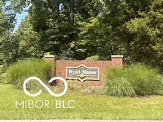 LAND - Columbus, IN