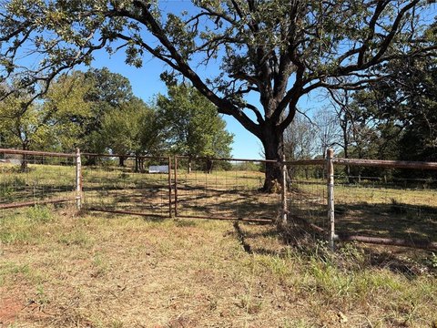 Land, Choctaw, OK
