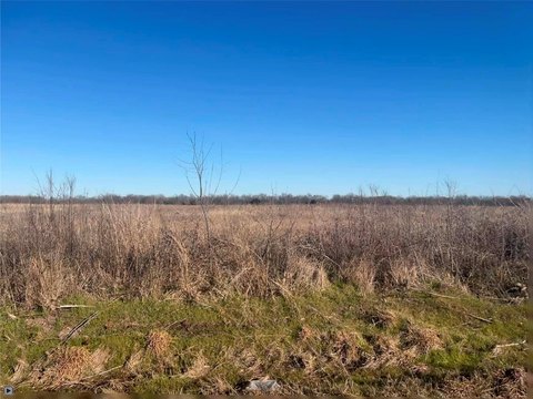 Unrestricted Land Near Greenville, TX