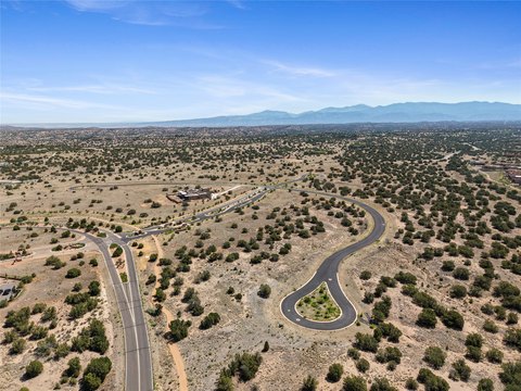 LAND - Santa Fe, NM