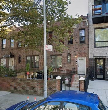 Updated Legal 4-Family Building