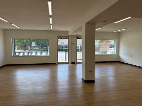 Shawnee Town Square Office/Retail