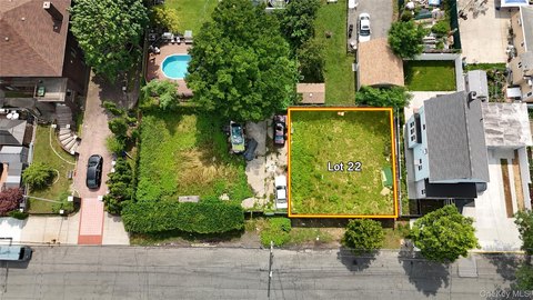 LAND - Bronx, NY