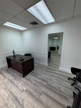 Prime Retail Space in Miami