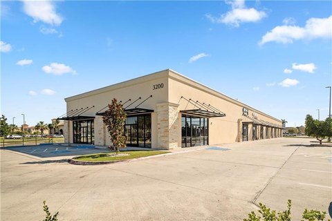 Prime Retail/Office Corner Opportunity