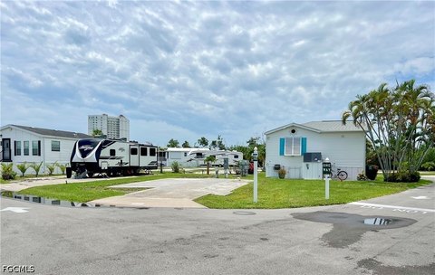 Oversized Corner Lot in Fort Myers