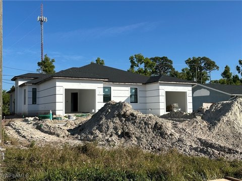 New Duplex in Fort Myers