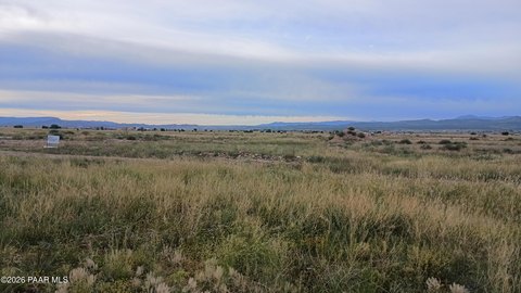 Land, Paulden, AZ