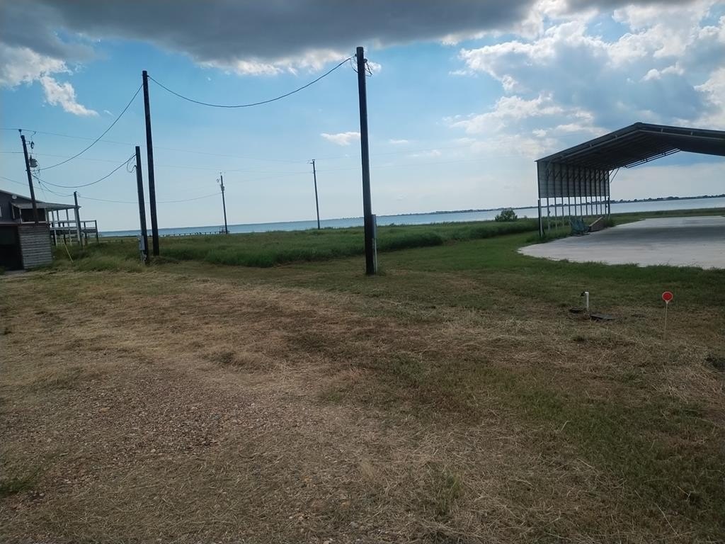 Water View Property in Palacios
