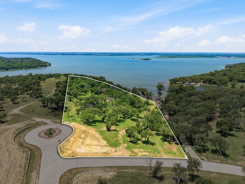 Waterfront Homesite in Gated Community