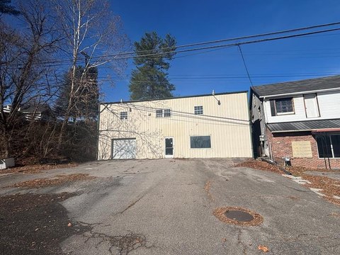 Mixed-Use Building in Richlands, VA
