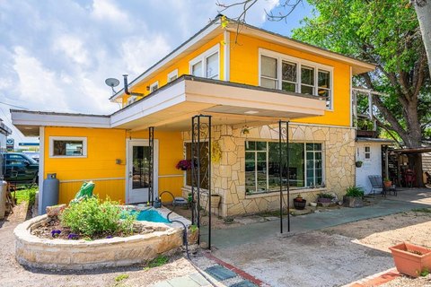 Kerrville Mixed-Use Investment Opportunity