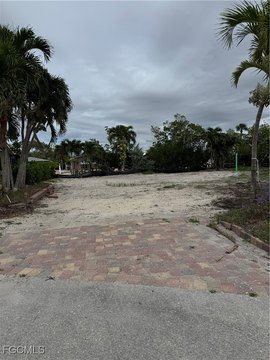 Fort Myers Beach Canal Lot