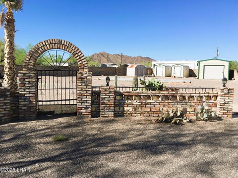 Quartzsite Corner Lot with Garage