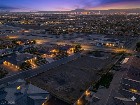 LAND - Las Vegas, NV